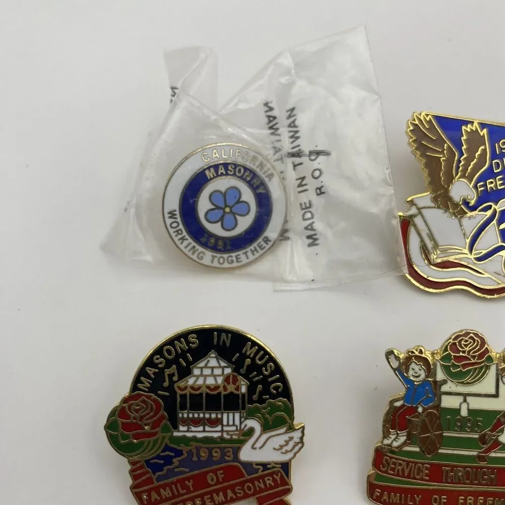 Lot of 7 Tournament of Roses Rose Parade Pins Masons Family of Freemasonry 91-99